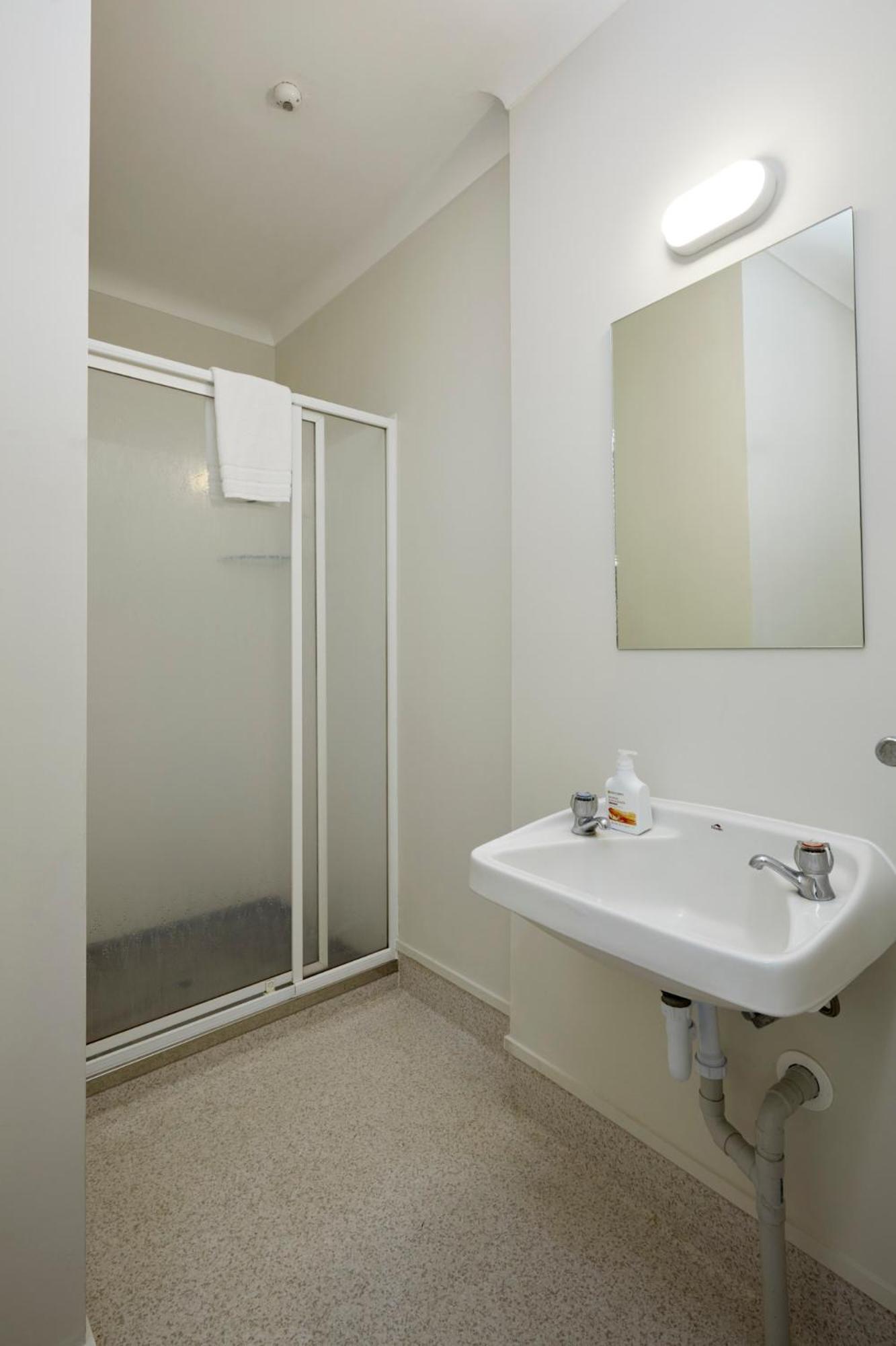 Wanderlust Nz Vandrerhjem Tauranga Rom bilde